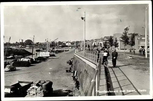 Ak Venlo Limburg Niederlande, Maasboulevard met haven