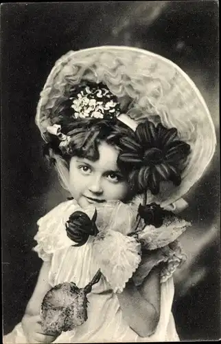 Ak Kinderportrait, Mädchen mit Hut