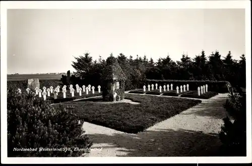 Ak Westerland auf Sylt, Blick auf den Ehrenfriedhof