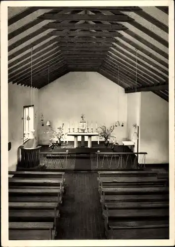 Ak Wiehl im Oberbergischen Kreis, Kath. Kirche, Innenraum, Bänke, Altar