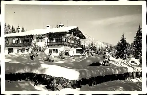Foto Ak Ramsau im Berchtesgadener Land Oberbayern, Hintersee, Landhaus Jordan, Winteransicht