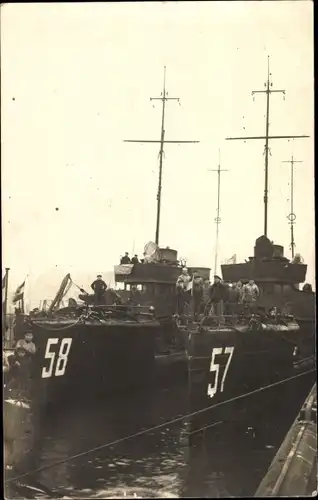 Foto Ak Deutsche Kriegsschiffe, Torpedoboote 57, 58