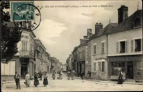 Ak Les Aix d’Angillon Cher, Place du Mail et Grande Rue