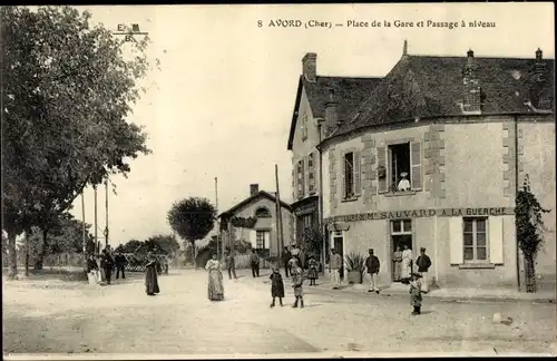 Ak Avord Cher, Place de la Gare et Passage a niveau