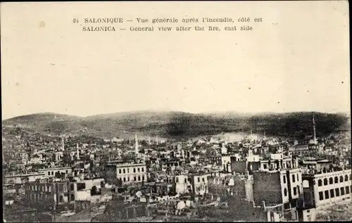 Ak Saloniki Thessaloniki Griechenland, Vue generale apres l'incendie, cote est