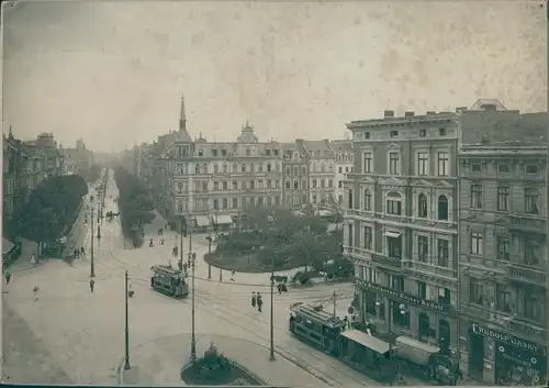 Foto Köln am Rhein, Rudolfsplatz, Straßenbahnen, Restaurant Kaiser Rudolf, Drogerie