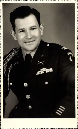 Foto Ak Soldat der US Army in Uniform, Portrait, Charles, to Agate with love, 1949