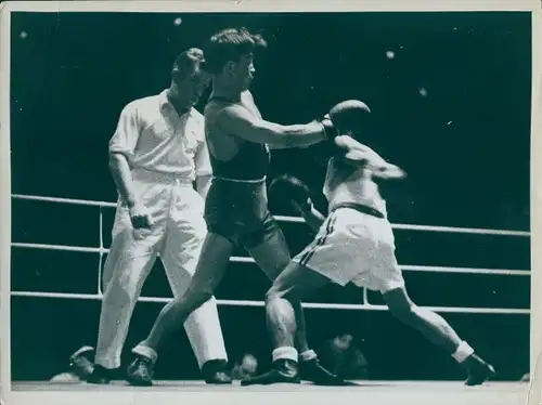 Foto Olympia 1936, Boxkampf, De Gryse gegen Nunak