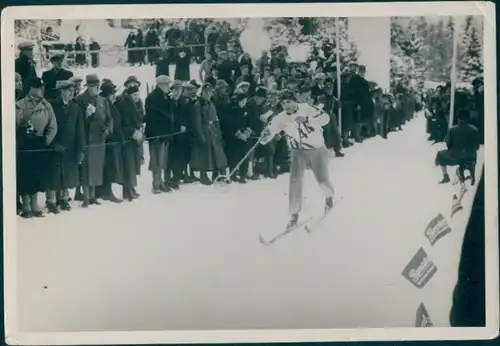 Foto Wintersport, Skilangläufer und Skispringer Lauri Valonen, Finnland