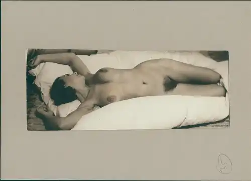 Aktfoto. Originalphotographie. Wohl Deutsch, um 1928