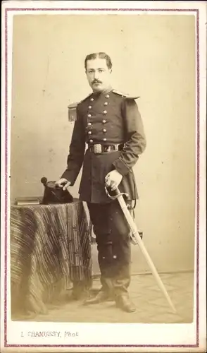 CdV Französischer Soldat, Dritte Republik, Uniform, Standportrait, Degen, Epaulette