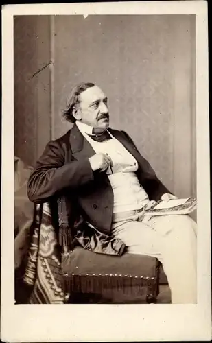 CdV Komponist Friedrich von Flotow, Portrait