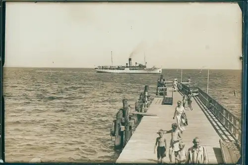 Foto Ostseebad Göhren auf Rügen, Seebrücke, Dampfer