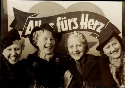 Foto Berlin, Scala, Wiener Revue, Schauspielerinnen, Alles fürs Herz