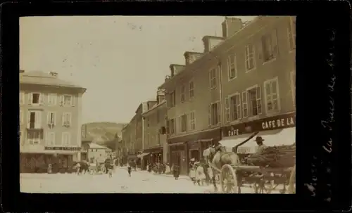 Foto Morez de Jura, Place du Marche, Cafe