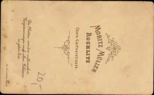 CdV Zwei Mädchen mit Puppe und Korb, Portrait