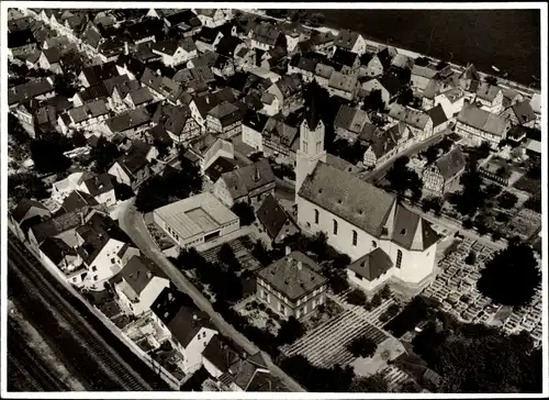 Foto Osterspai am Rhein, Blick auf den Ort mit Kirche, Fliegeraufnahme