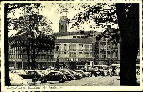 Ak Lüdenscheid im Märkischen Kreis, Am Straßenstern, Kaufhof, Parkplatz