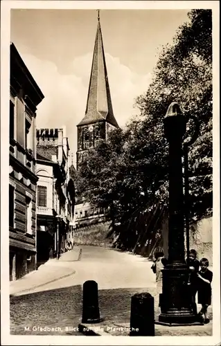 Ak Mönchengladbach am Niederrhein, Blick auf die Pfarrkirche