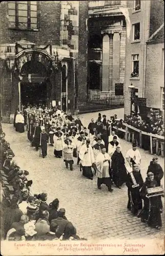 Ak Aachen in Nordrhein Westfalen, Kaiser Dom, Prozession Schlusstag der Heiligtumsfahrt 1902