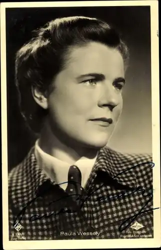 Ak Schauspielerin Paula Wessely, Portrait
