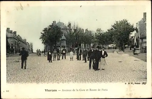 Ak Vierzon Cher, Avenue de la Gare et Route de Paris