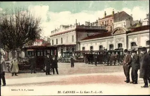 Ak Cannes Alpes Maritimes, La Gare, Kutsche