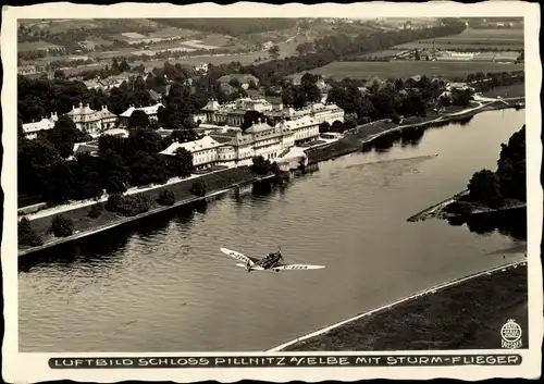 Ak Dresden Pillnitz, Fliegeraufnahme vom Schloss mit Sturmflieger