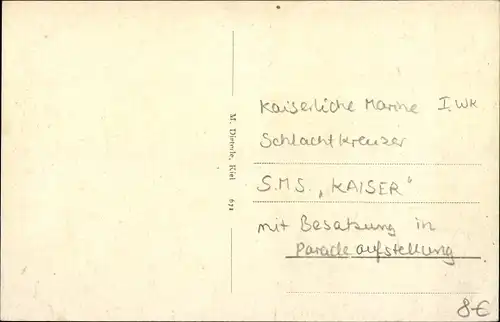 Ak Deutsches Kriegsschiff, SMS Kaiser, Schlachtkreuzer, Besatzung in Paradeaufstellung