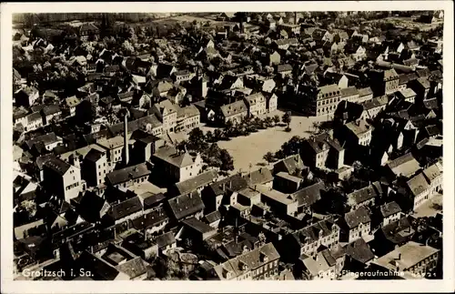 Ak Groitzsch in Sachsen, Totalansicht der Ortschaft, Fliegeraufnahme