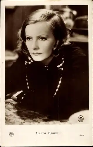 Ak Schauspielerin Greta Garbo, Portrait