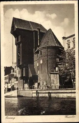 Ak Gdańsk Danzig, Ansicht vom Krantor, Fluss