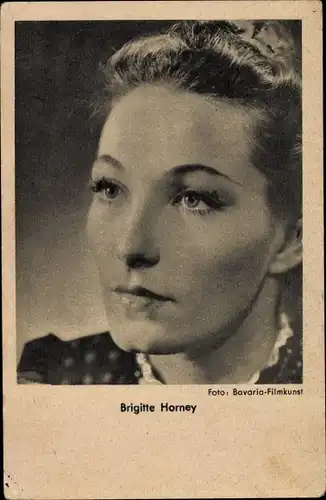Ak Schauspielerin Brigitte Horney, Portrait