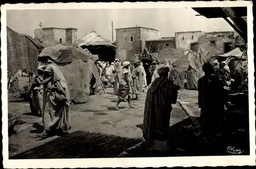Ak Marrakesch Marokko, en flanant dans la Medina