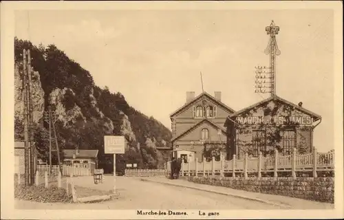 Ak Marche les Dames Wallonien Namur, La Gare