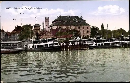 Ak Kiel Schleswig Holstein, Schloss und Dampferbrücken