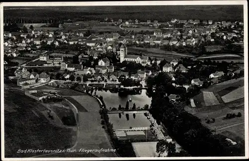 Ak Bad Klosterlausnitz in Thüringen, Fliegeraufnahme, Ortsansicht, Panorama