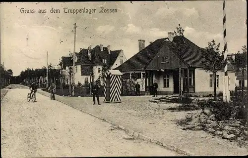 Ak Zossen in Brandenburg, Truppenlager, Eingang, Soldaten