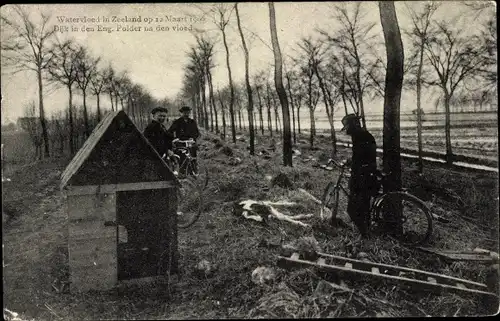 Ak Zeeland Niederlande, Watersnood 1906, Dijk in den Eng. Polder