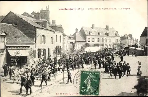 Ak Courtalain Eure-et-Loir, Concours de Gymnastique, Le Defile