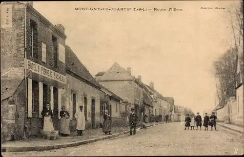 Ak Montigny-le-Chartif Eure et Loir, Route d'Illiers, Hotel