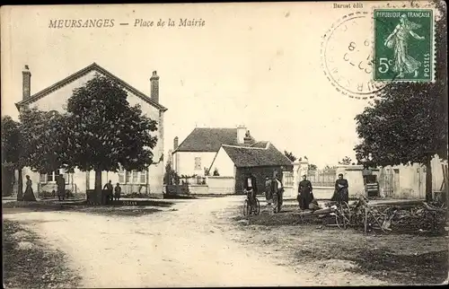 Ak Meursanges Côte-d’Or, Place de la Mairie