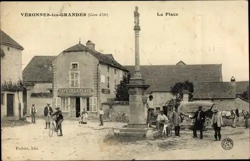 Ak Véronnes Côte-d’Or, La Place