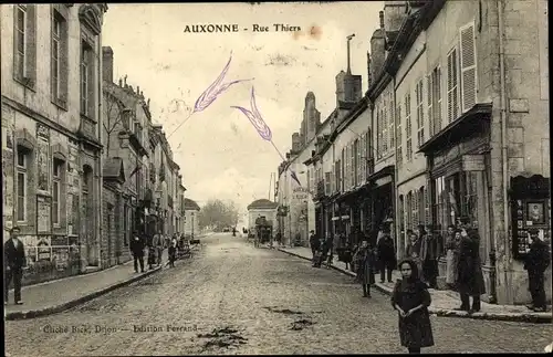 Ak Auxonne Côte d’Or, Rue Thiers