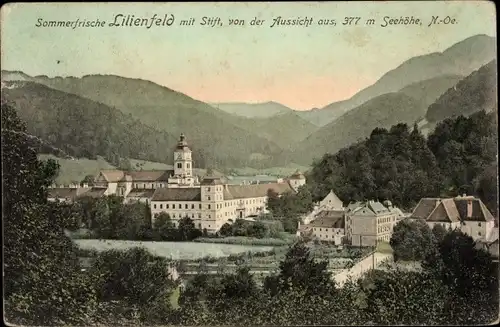 Ak Lilienfeld in Niederösterreich, Blick zum Stift von der Aussicht aus