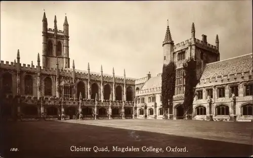 Ak Oxford Oxfordshire England, Cloister Quad, Magdalen College