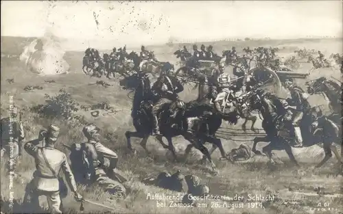 Künstler Ak Zamosc Polen, Auffahrende Geschütze in der Schlacht 1914, KuK Soldaten, I WK