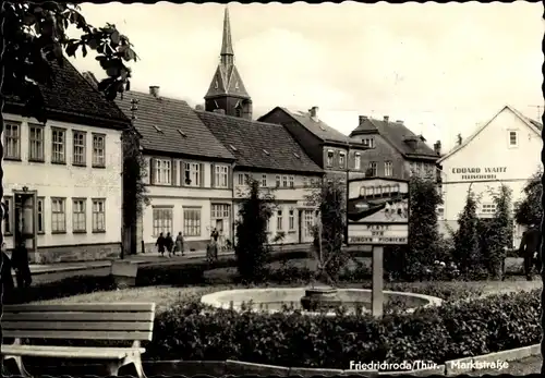 Ak Friedrichroda im Thüringer Wald, Marktstraße, Brunnen, Kirchturm, Geschäft Eduard Waitz