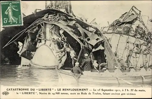 Ak Französisches Kriegsschiff, Catastrophe du Liberte, Le Renflouement 1911