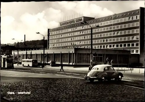 Ak Gera in Thüringen, Interhotel, Straßenszene, Bus